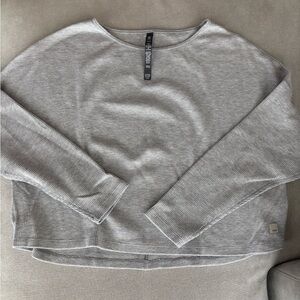 Vuori Heather Gray Waffle Knit Top Sz. XS/S EUC